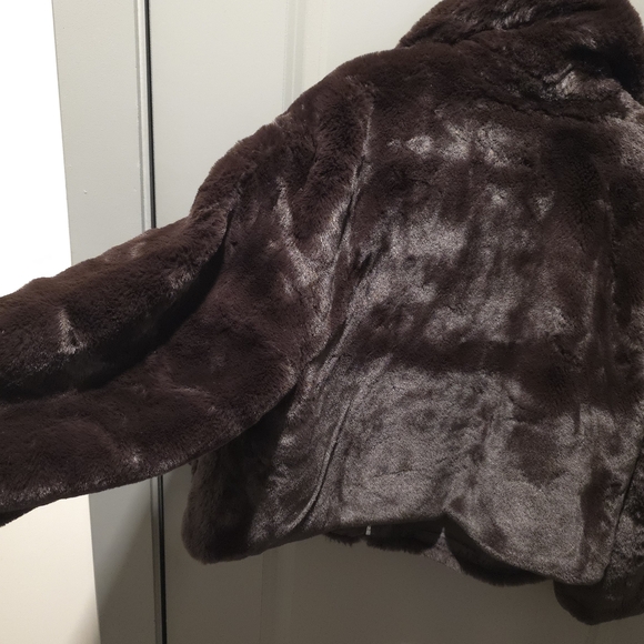 GAP Dark Brown Faux Fur Jacket - Picture 12 of 12
